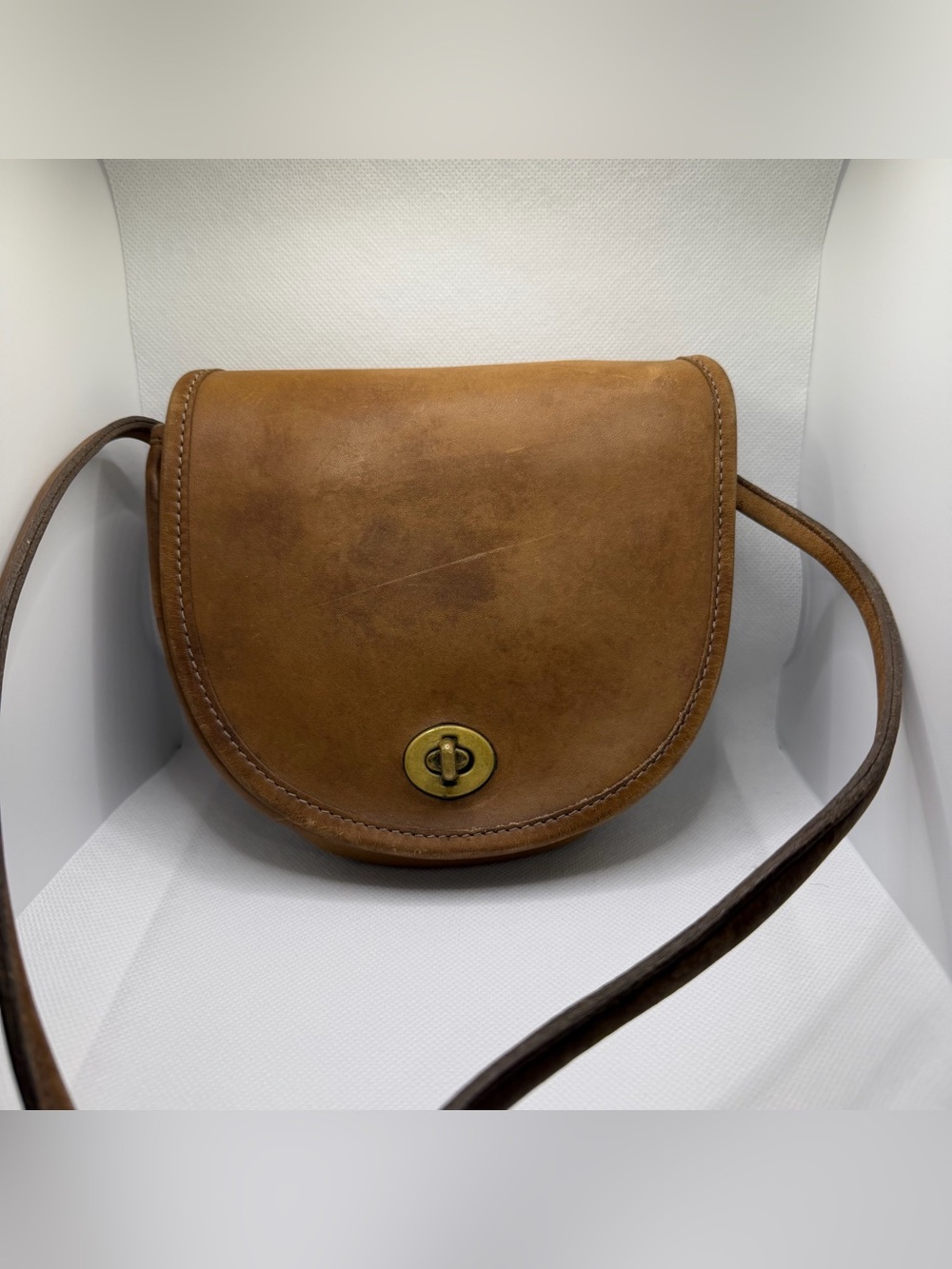 Vintage Coach Companion Flap Crossbody Bag British Tan Leather 4810